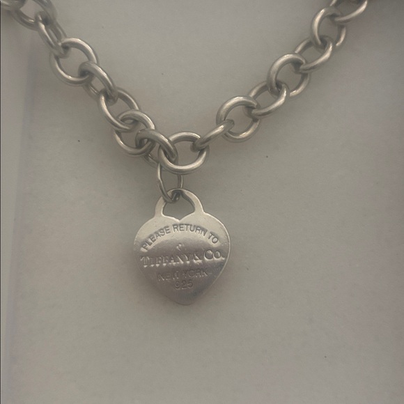 Tiffany & Co. Heart Tag Link Bracelet - Picture 7 of 8